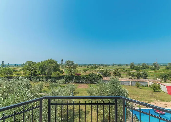 Semesterbostad Activity In Kakma Polaca