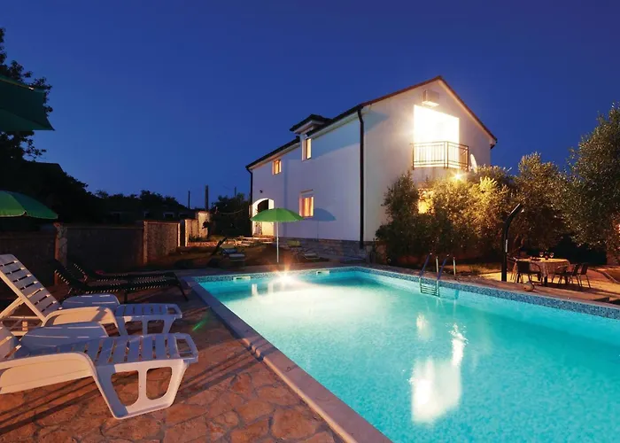 Semesterbostad Activity In Kakma