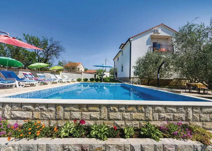 Semesterbostad Activity In Kakma