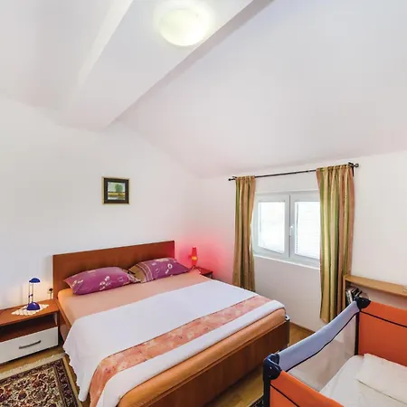 Holiday home 4 Bedroom Lovely In Kakma Polaca