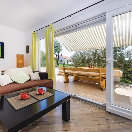 4 Bedroom Lovely In Kakma *