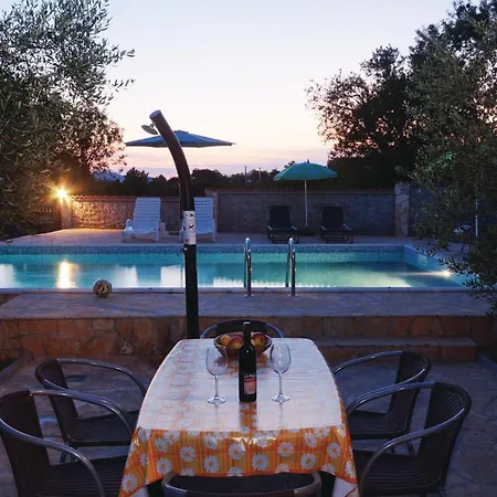 Holiday home 4 Bedroom Lovely In Kakma Polaca